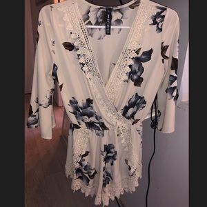 NWOT Floral Romper XS